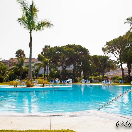 エステポナLife El Presidente Penthouse Pool Viewアパートメント エクステリア 写真